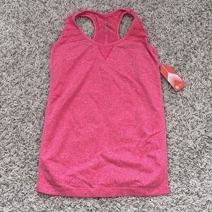 Oiselle Birds of a Feather Tank NWT. Color Punch. Size Small.